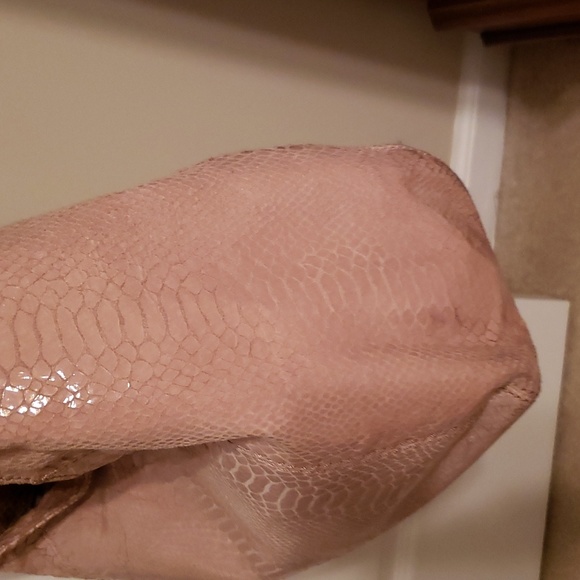 Michael Kors slouchy hobo handbag, tan. - Picture 6 of 8